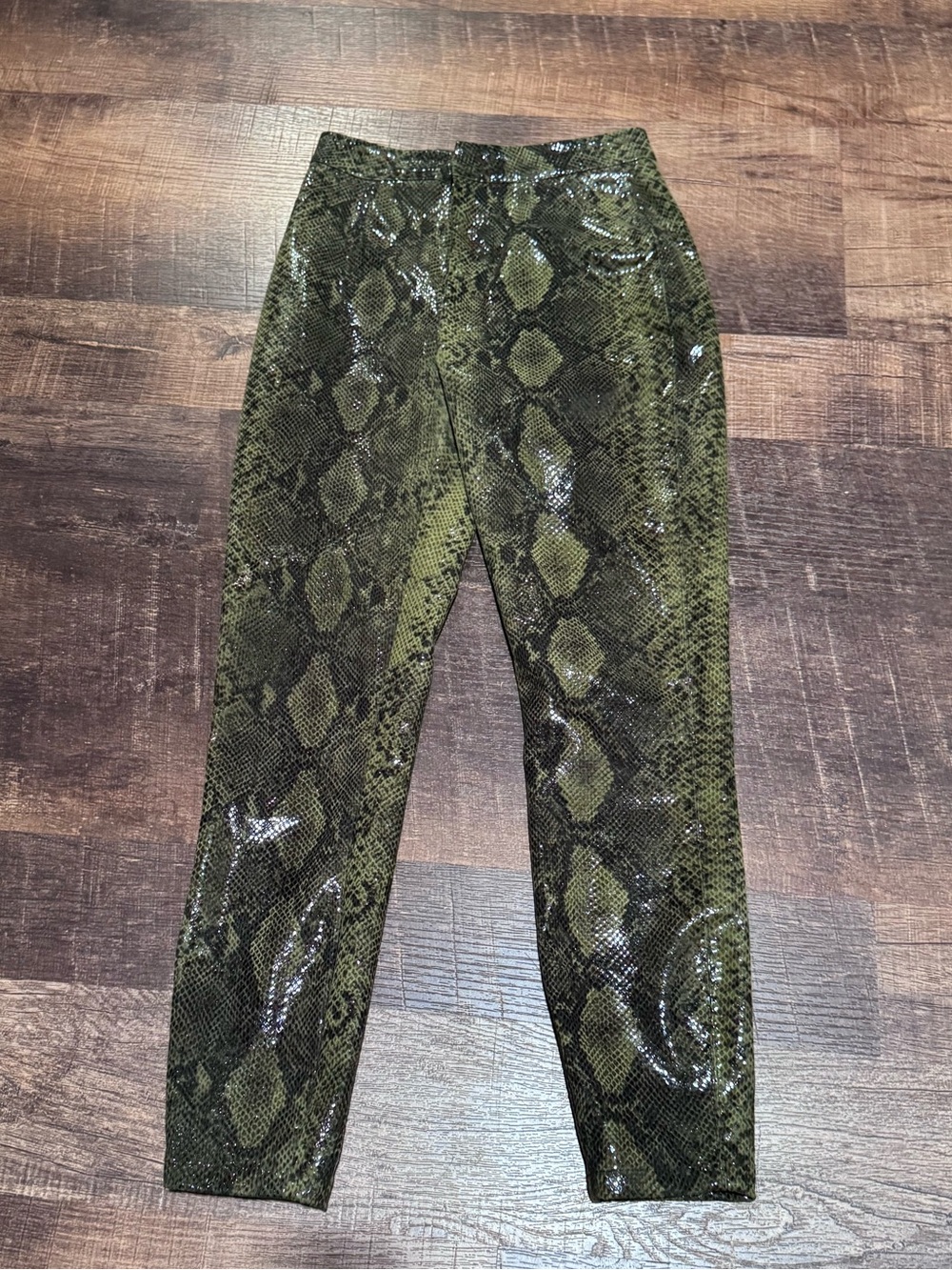 NBD Lizzie Pants in Greener Pastures Faux Snake XS - Picture 2 of 6